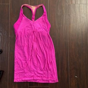 Lulu Lemon top